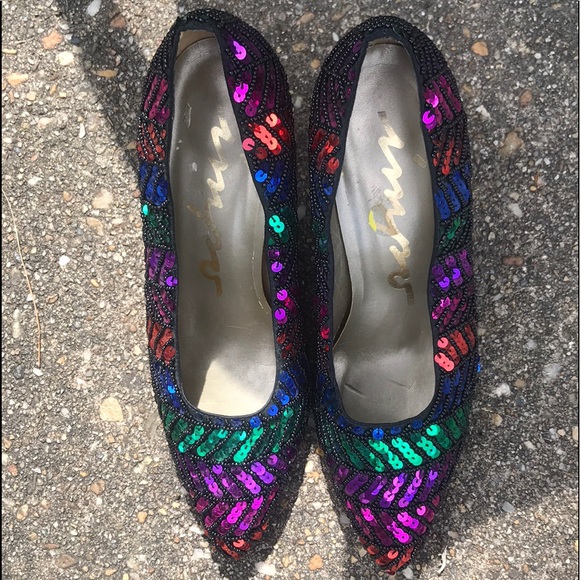 IMPO Vintage Beaded Sequins Pointy Toe Pumps - Picture 3 of 8
